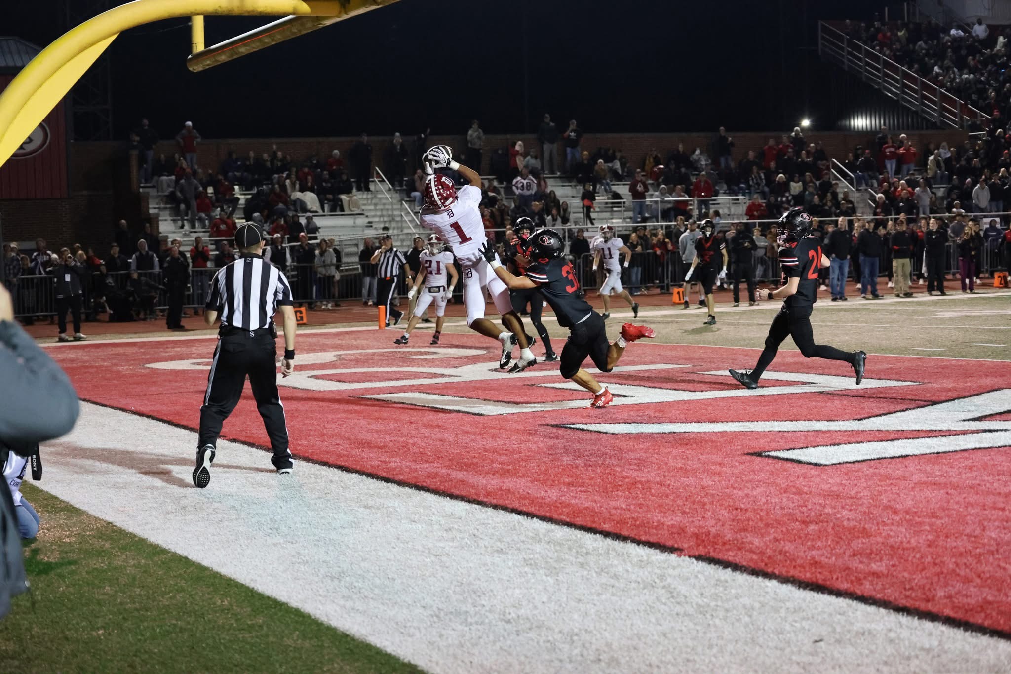 Football Comes From Behind Against New Philadelphia to Win OCC Title